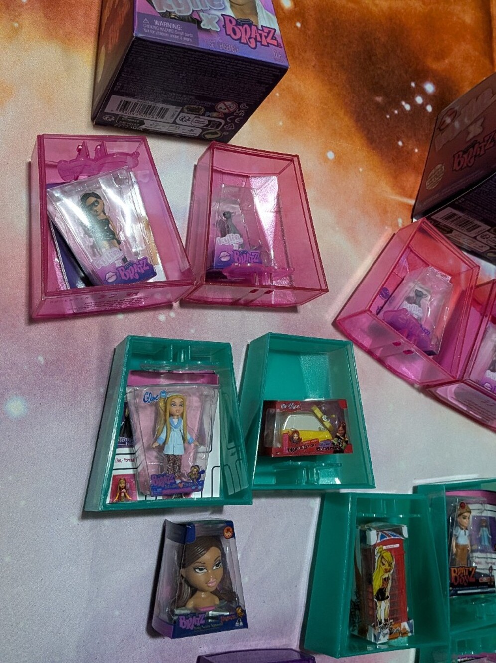 💋 Mini Bratz Bundle - Picture 3 of 4